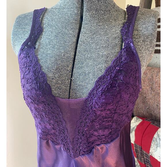Size S // Vintage Gold Label Victoria’s Secret Purple Slip Dress - Picture 5 of 5
